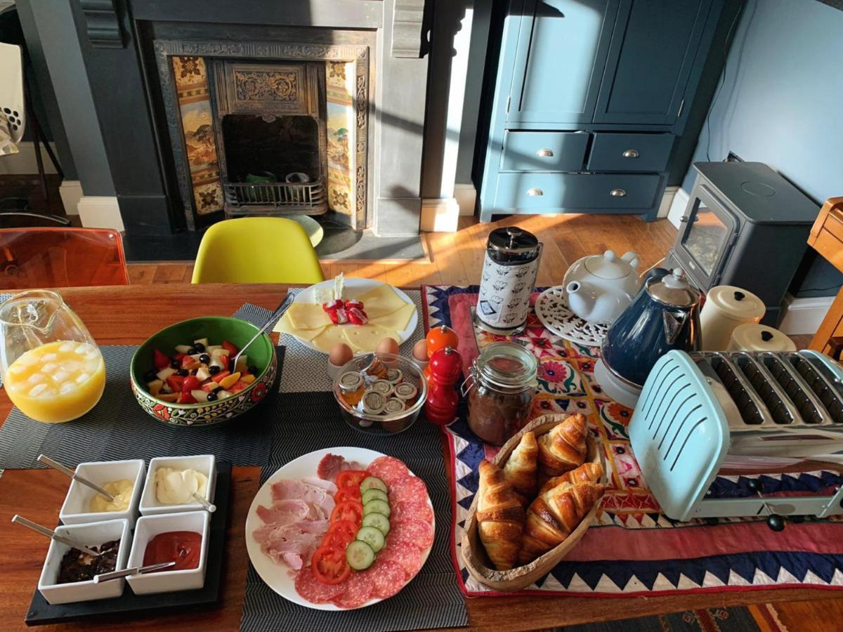 Dylan Thomas Sea View Bed & Breakfast Laugharne Luaran gambar