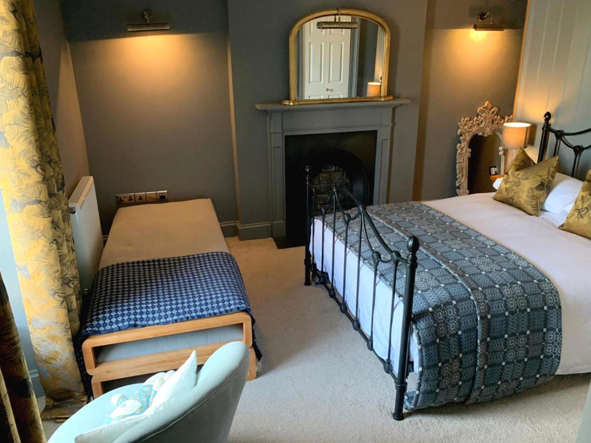 Dylan Thomas Sea View Bed & Breakfast Laugharne Luaran gambar