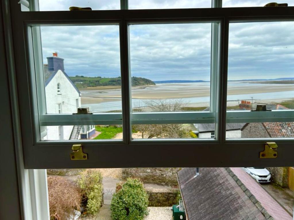 Dylan Thomas Sea View Bed & Breakfast Laugharne Luaran gambar